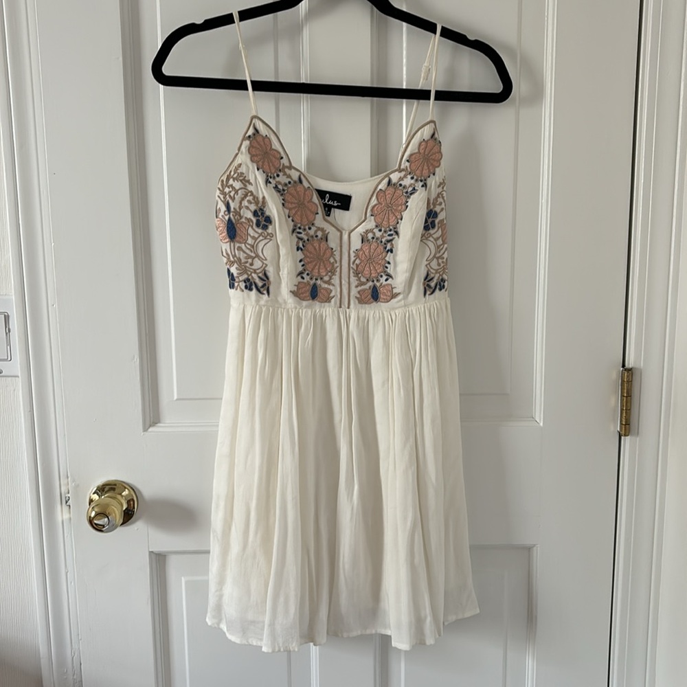 Lulus white embroidered dress
